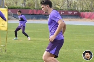 于根伟晒今日训练视频：萨尔瓦多触球训练，阿代米和杨帆单练