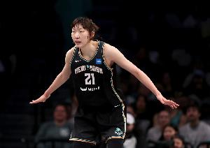 韩旭：这2年一直为了国家队留在国内 如果能去海外联赛会全力争取