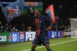 门德斯直接参与巴黎对维拉60%的进球 4粒进球本赛季欧冠后卫最多